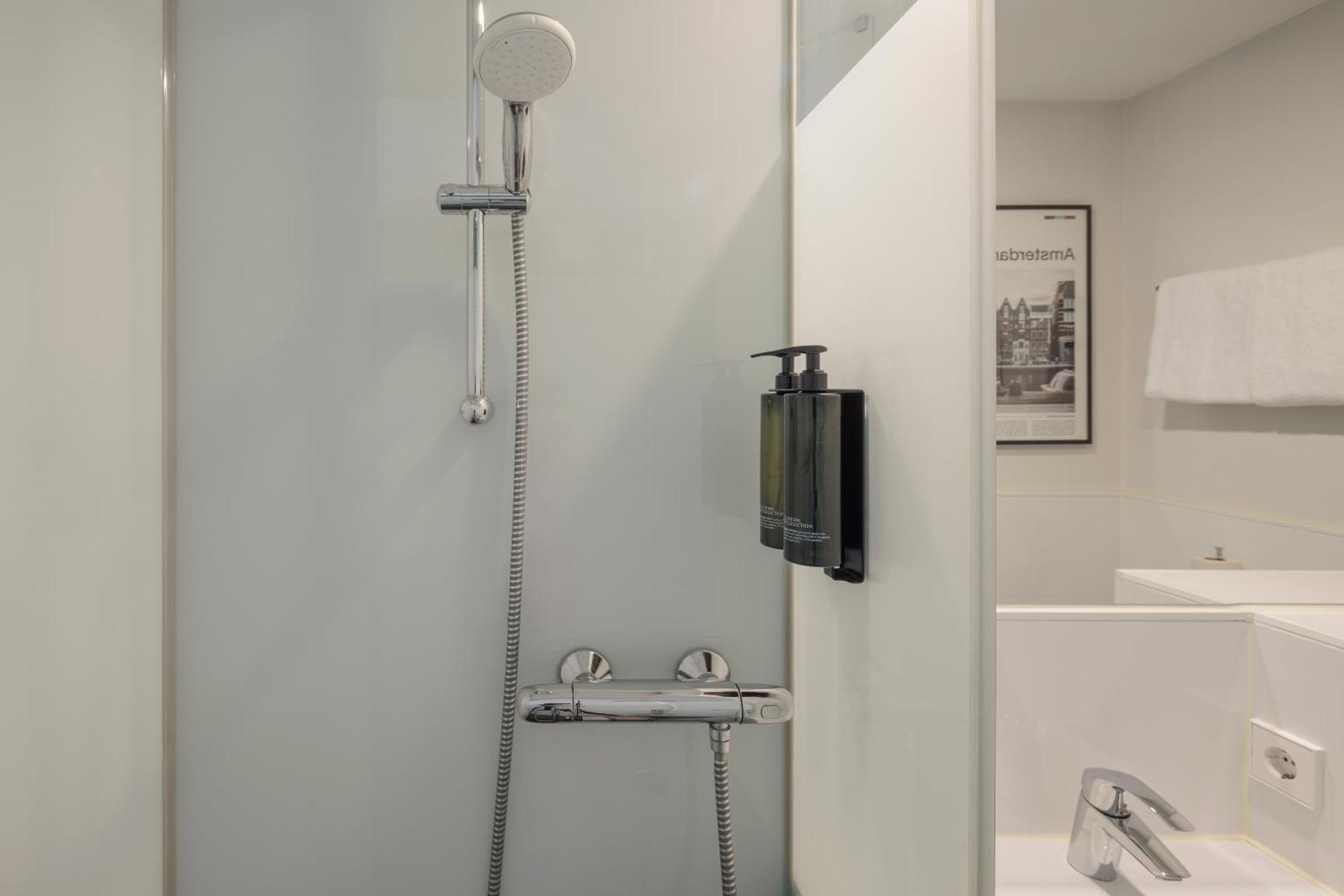Maxhotel Amsterdam Airport Schiphol - Recently Renovated Хоофдорп Екстериор снимка